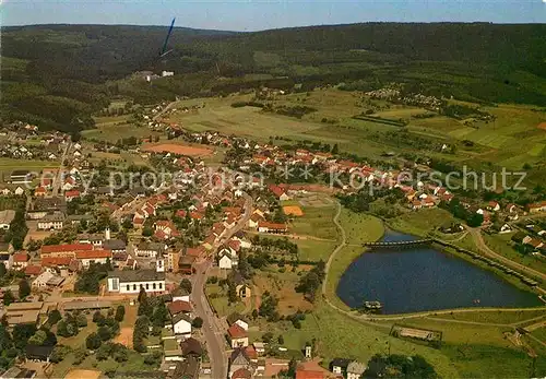 AK / Ansichtskarte Weiskirchen Schwarzwald Fliegeraufnahme mit See