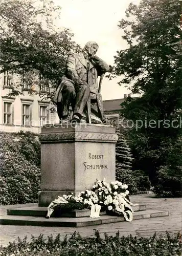 AK / Ansichtskarte Zwickau Sachsen Robert Schumann Denkmal Kat. Zwickau