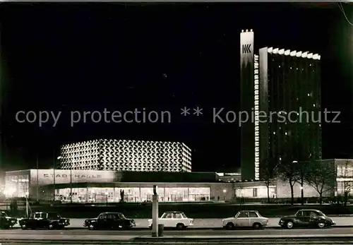 AK / Ansichtskarte Karl Marx Stadt Interhotel Kongresshalle Stadthalle Nachtaufnahme Kat. Chemnitz