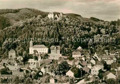 AK / Ansichtskarte Leutenberg Thueringen Ortsansicht mit Kirche und Schloss Kat. Leutenberg