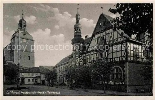 AK / Ansichtskarte Harzgerode Marktplatz Fachwerkhaus Luftkurort Kat. Harzgerode