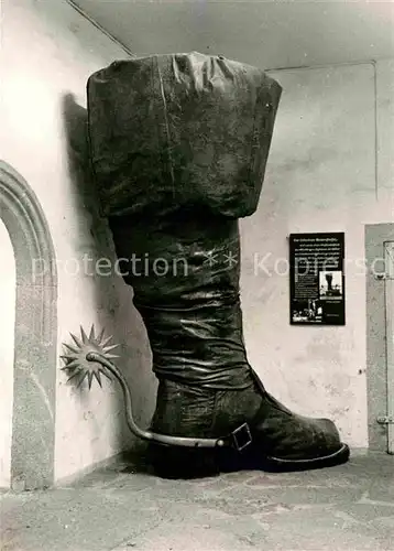 AK / Ansichtskarte Kuriosum Doebelner Riesenstiefel Kreismuseum Burg Mildenstein Leisnig  Kat. Unterhaltung