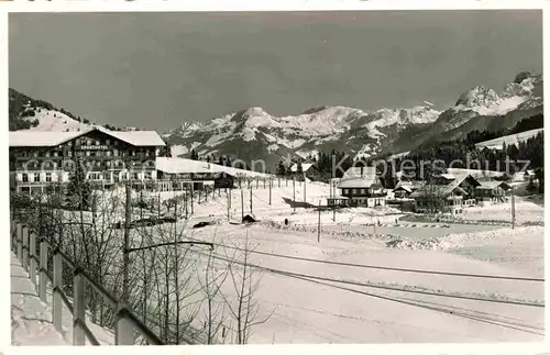 AK / Ansichtskarte Saanenmoeser Saanen Sporthotel Panorama Kat. Saanenmoeser