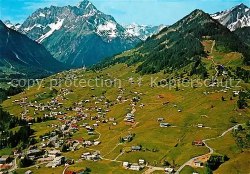 AK / Ansichtskarte Hirschegg Kleinwalsertal Vorarlberg Fliegeraufnahme Kat. Mittelberg