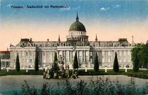 AK / Ansichtskarte Potsdam Stadtschloss Neptunsteich Kat. Potsdam