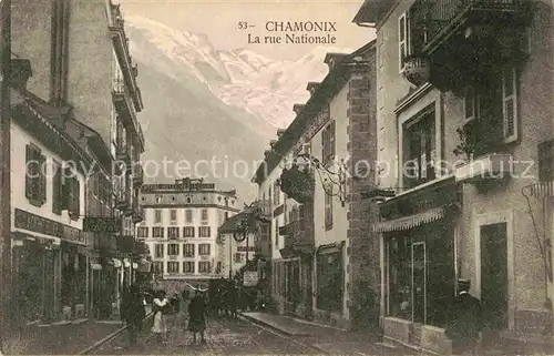 AK / Ansichtskarte Chamonix La rue Nationale Kat. Chamonix Mont Blanc