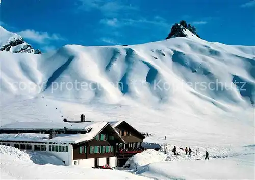 AK / Ansichtskarte Adelboden Berghotel Engstligenalp Tschingellochtighorn Winterpanorama Berner Alpen Kat. Adelboden