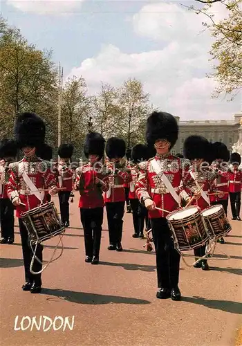 AK / Ansichtskarte Leibgarde Wache Welsh Guards Band The Mall London Trommel  Kat. Polizei