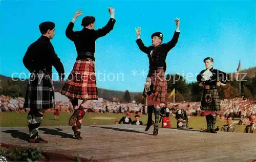 AK / Ansichtskarte Tanz Taenzer Highland Dancers 