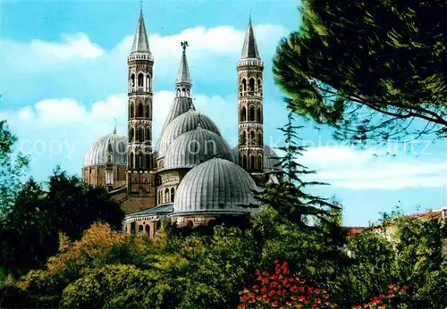 AK / Ansichtskarte Padova Le Cupole della Basilica del Santo viste dai Giardini Treves Basilika Kuppeln Kat. Padova