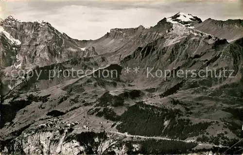 AK / Ansichtskarte Muerren BE Panorama mit Buettlassen Sefinenfurgge Schilthorn Berner Alpen Kat. Muerren