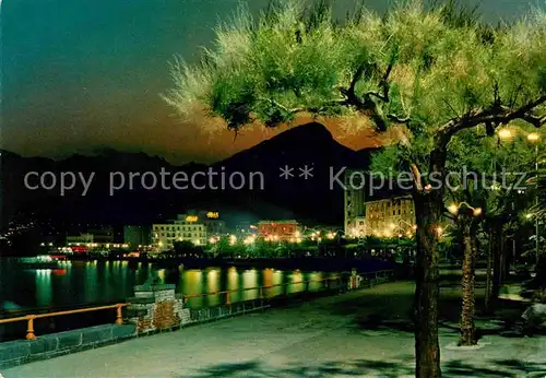 AK / Ansichtskarte Salerno Lungomare di notte Kat. Salerno