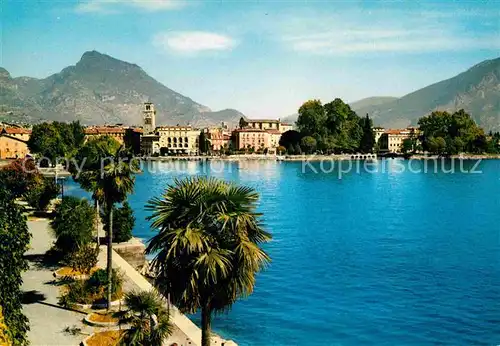 AK / Ansichtskarte Riva del Garda Lungolago Uferpromenade Gardasee Kat. 