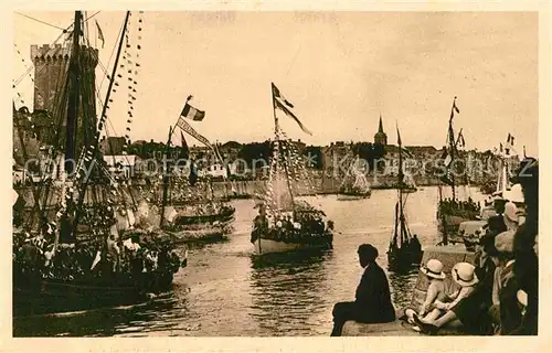 AK / Ansichtskarte Les Sables d Olonne Le chenal et la Tour d Arundel pendant la fete de la mer Kat. Les Sables d Olonne