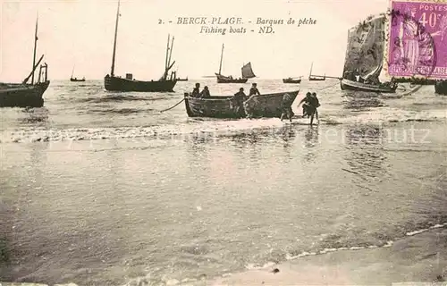 AK / Ansichtskarte Berck Plage Barques de peche Fishing boats