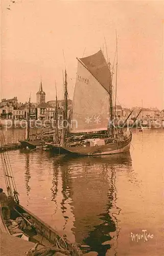 AK / Ansichtskarte Les Sables d Olonne Le Port La Chaume Kat. Les Sables d Olonne