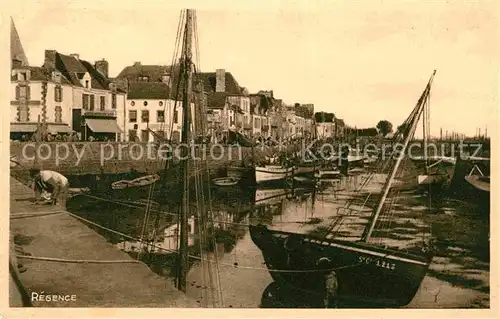 AK / Ansichtskarte Le Pouliguen Le Port Maree basse Kat. Le Pouliguen