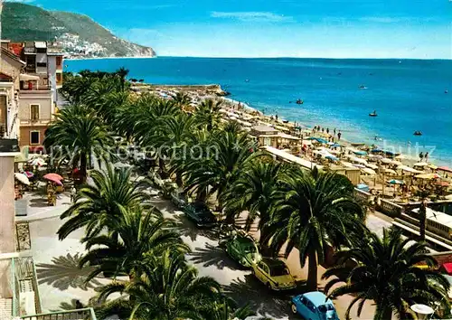 AK / Ansichtskarte Pietra Ligure Viale delle Palme Uferpromenade Strand