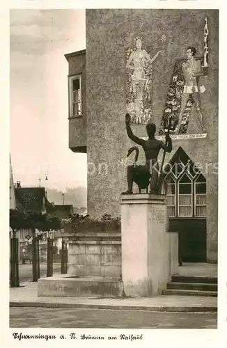 AK / Ansichtskarte Schwenningen Neckar Brunnen am Rathaus Kat. Villingen Schwenningen