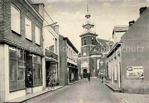 AK / Ansichtskarte Hardinxveld Giessendam Peulenstraat met Ned. Herv. Kerk