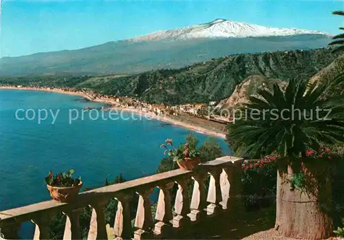 AK / Ansichtskarte Taormina Sizilien Panorama Kueste Vulkan aetna Kat. 