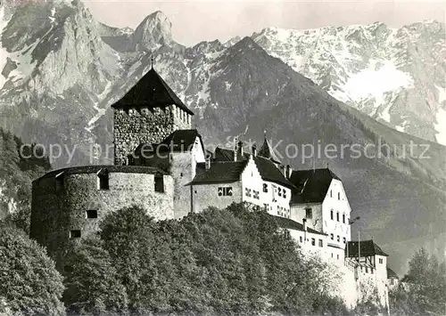 AK / Ansichtskarte Vaduz Schloss mit Falknis Raetikon Kat. Vaduz