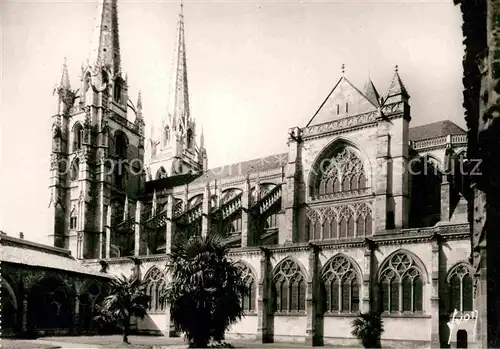 AK / Ansichtskarte Bayonne Pyrenees Atlantiques Cathedrale Kat. Bayonne