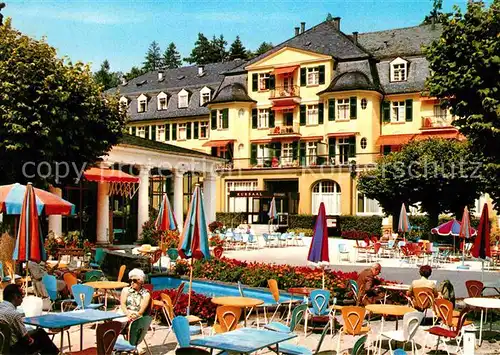 AK / Ansichtskarte Schlangenbad Taunus Kurgarten Restaurant Cafe Terrasse Kurhotel Kat. Schlangenbad