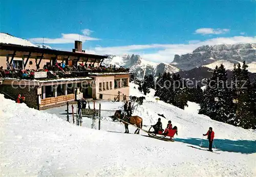 AK / Ansichtskarte Seiser Alm Seilbahn Bergstation Skigebiet Pferdeschlitten Kat. Seis am Schlern Kastelruth Suedtirol