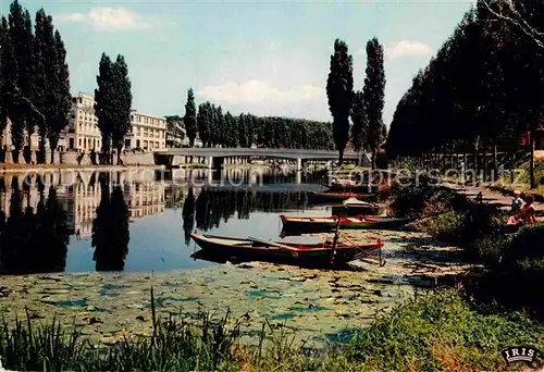 AK / Ansichtskarte Melun Seine et Marne Les berges de l Ile la Seine et le Pont Jeanne d Arc Kat. Melun