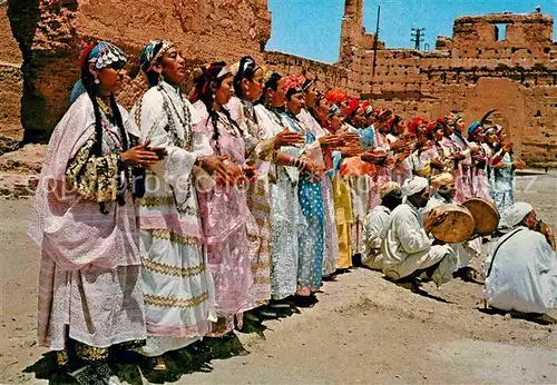 AK / Ansichtskarte Maroc Marokko Danse Adersi Tribu des Ait Bouguemaz Kat. Marokko