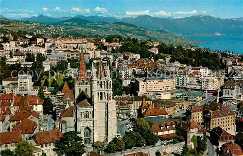 AK / Ansichtskarte Lausanne VD Fliegeraufnahme mit Cathedrale Kat. Lausanne