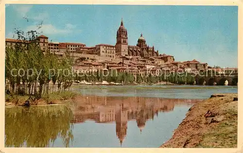 AK / Ansichtskarte Salamanca Castilla y Leon Partie am Fluss Kat. Salamanca