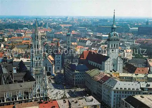 AK / Ansichtskarte Muenchen Blick vom Turm der Frauenkirche auf Rathaus und Peterskirche Kat. Muenchen