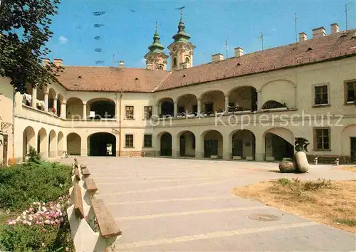 AK / Ansichtskarte Eger Erlau Innenstaedtischer Hof Kat. Eger