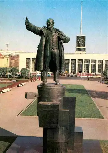 AK / Ansichtskarte St Petersburg Leningrad Monument to Lenin Finland Railway 