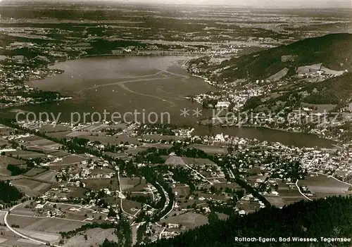 AK / Ansichtskarte Rottach Egern Fliegeraufnahme mit Bad Wiessee und Tegernsee Kat. Rottach Egern