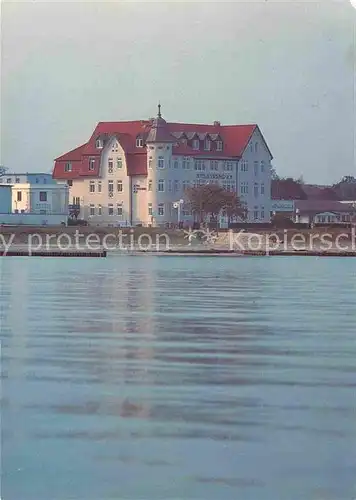 AK / Ansichtskarte Kuehlungsborn Ostseebad Hotel Schweriner Hof Ansicht vom Meer aus Kat. Kuehlungsborn