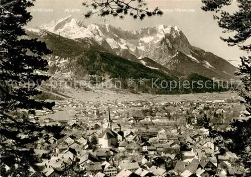 AK / Ansichtskarte Garmisch Partenkirchen gegen Zugspitzgruppe Kat. Garmisch Partenkirchen