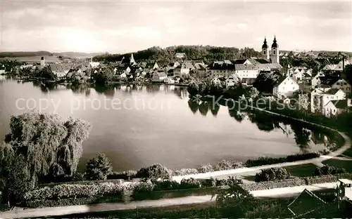 AK / Ansichtskarte Bad Waldsee Stiftskirche Stadtsee Kat. Bad Waldsee