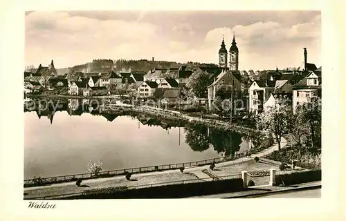 AK / Ansichtskarte Bad Waldsee Stadtsee Stiftskirche  Kat. Bad Waldsee