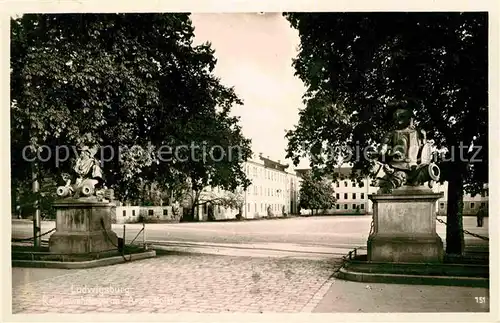 AK / Ansichtskarte Ludwigsburg Wuerttemberg Reichswehrkaserne Arsenalplatz