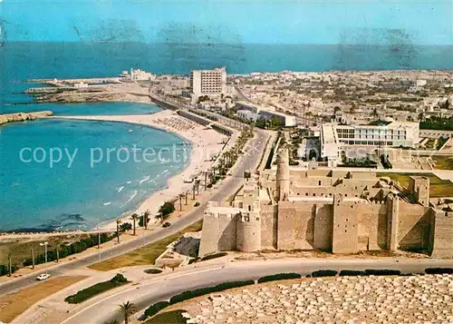 AK / Ansichtskarte Monastir Tunesie Le Ribat et Boulevard front de mer vue aerienne