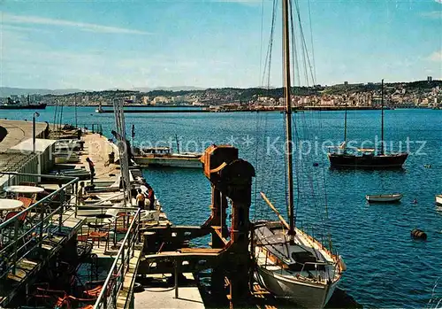 AK / Ansichtskarte Alger Algerien Le port et la ville Hafen Segelboot Blick auf die Stadt