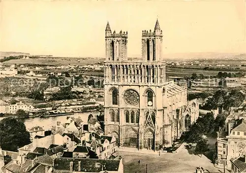 AK / Ansichtskarte Mantes la Jolie Egliese Notre Dame Kat. Mantes la Jolie