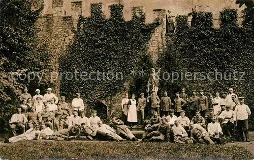 AK / Ansichtskarte Mainburg Schloss Mainburg Gruppenaufnahme Kat. Mainburg