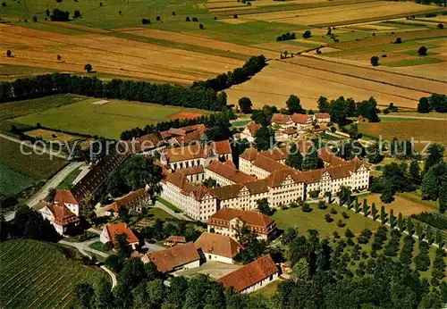 AK / Ansichtskarte Salem Baden Markgraefliches Schloss und Schlossschule Fliegeraufnahme Kat. Salem