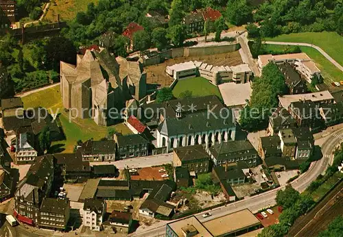 AK / Ansichtskarte Neviges Velbert Wallfahrtskirche mit Pilgerzentrum Architekt Prof. G. Boehm Fliegeraufnahme