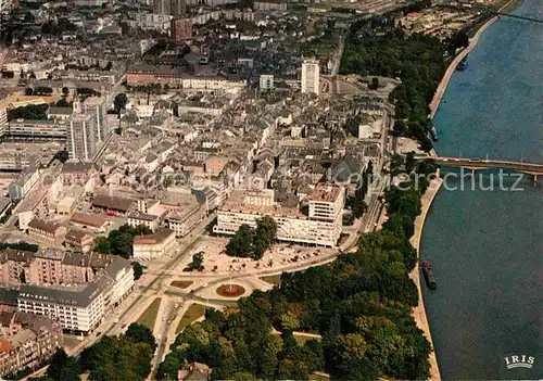 AK / Ansichtskarte Thionville Centre ville et les rives de la Moselle vue aerienne Kat. Thionville