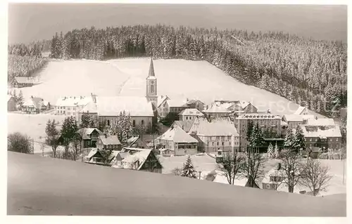 AK / Ansichtskarte Schoenwald Schwarzwald Kirche Hotel Kurhaus Adler Kat. Schoenwald im Schwarzwald